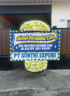 Papan Bunga Duka di Girian
